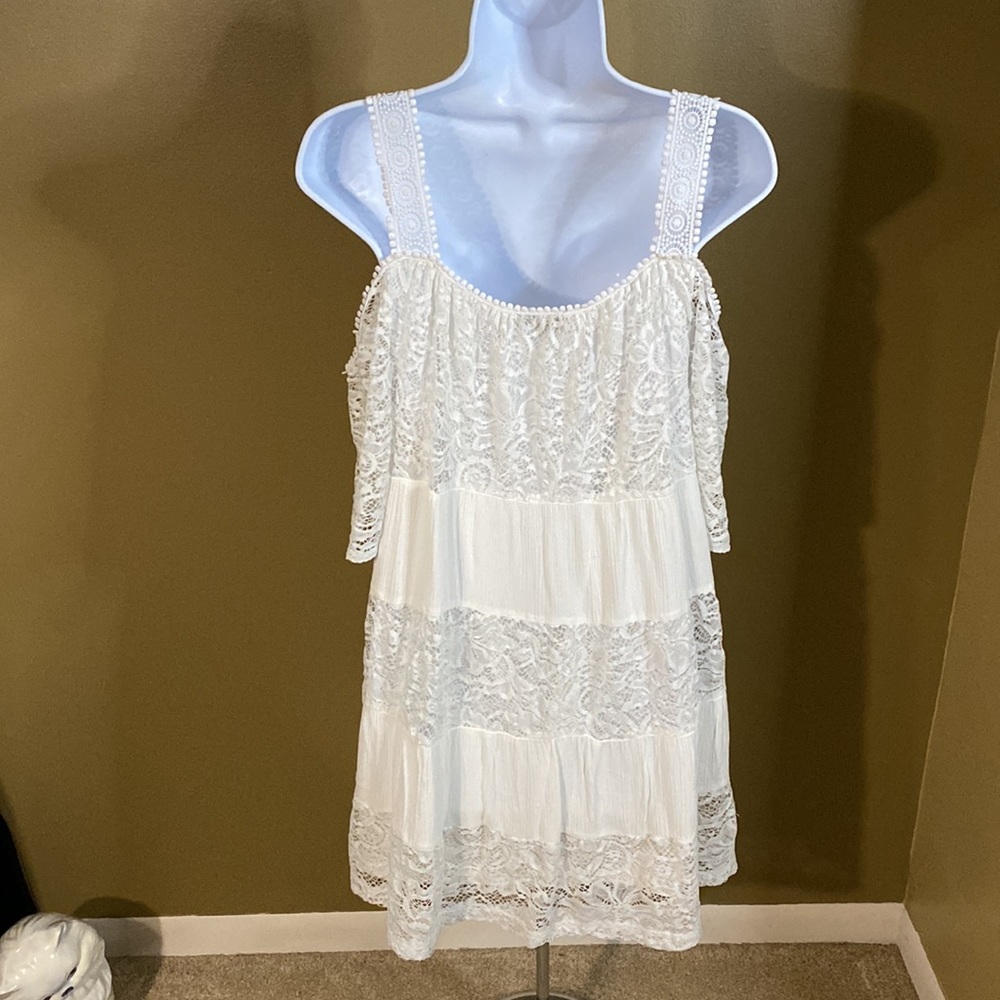 TopShop Cold Shoulder Dress - Picture 6 of 9